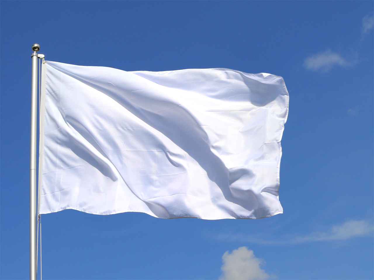 Weisse Fahne beim Aufsichtsjäger-Kurs 2023 des StAJV